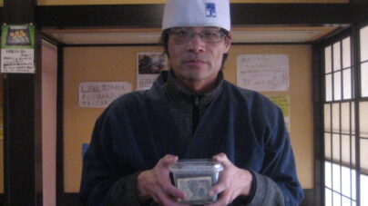 能登地震の被災地に向けた義援金を松戸市役所に寄贈します〜能登を２年支援してきた蕎麦店の募金箱に寄せられた善意を届けます〜